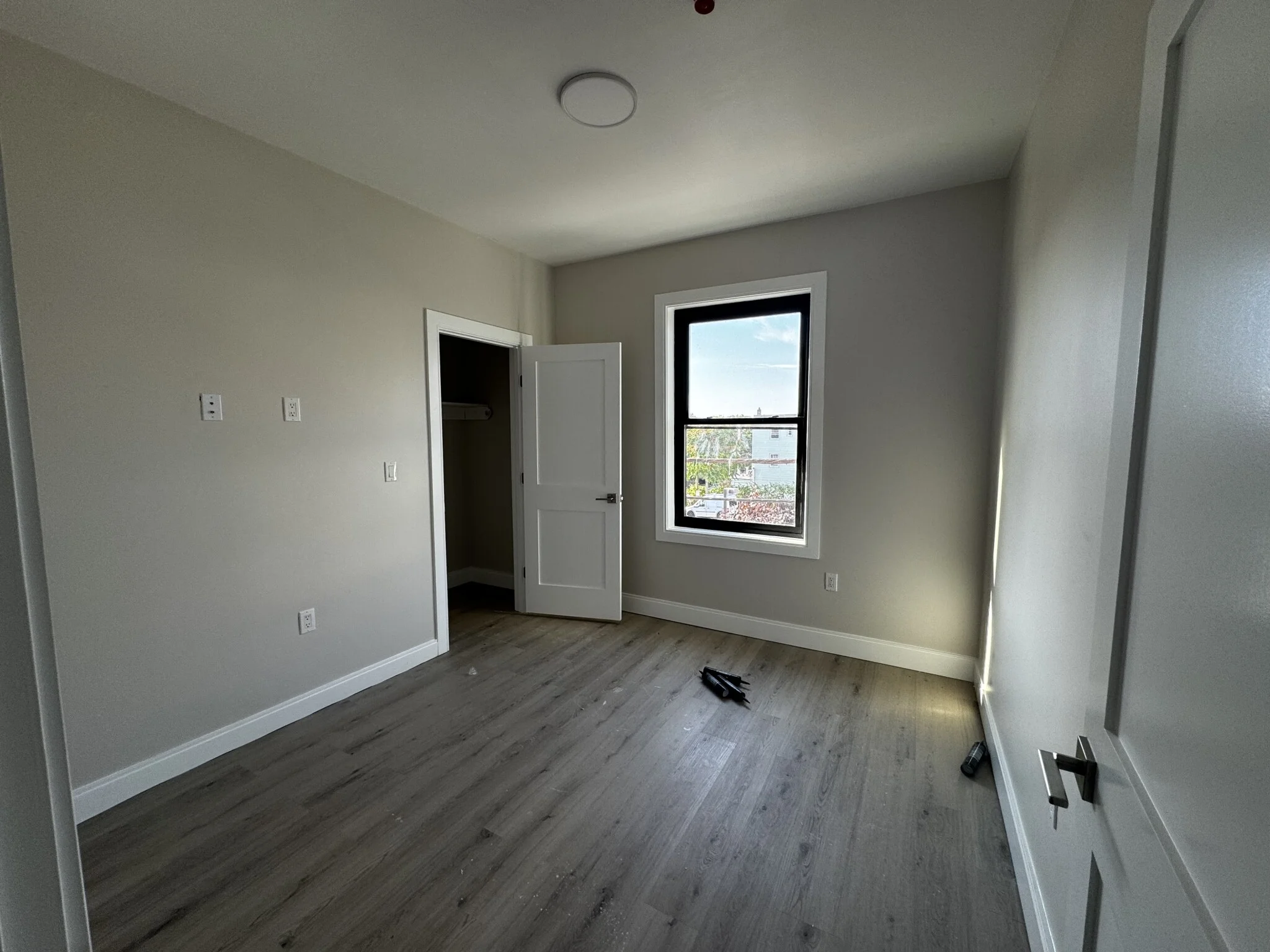 3 bed, 1 bath apartment for rent at 56 Sachem St Unit 3, Lynn — photo 4 of 22