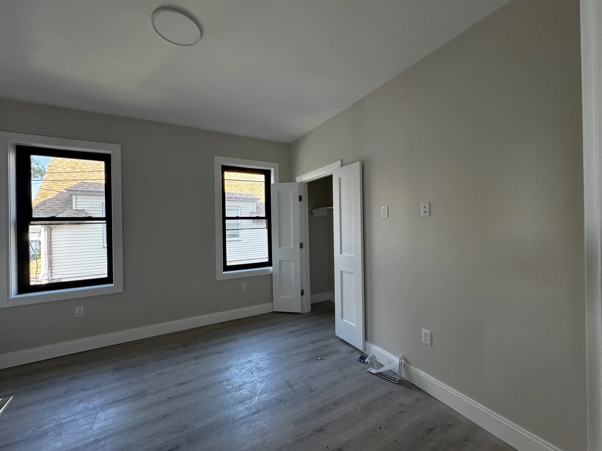3 bed, 1 bath apartment for rent at 56 Sachem St Unit 4, Lynn — photo 6 of 22