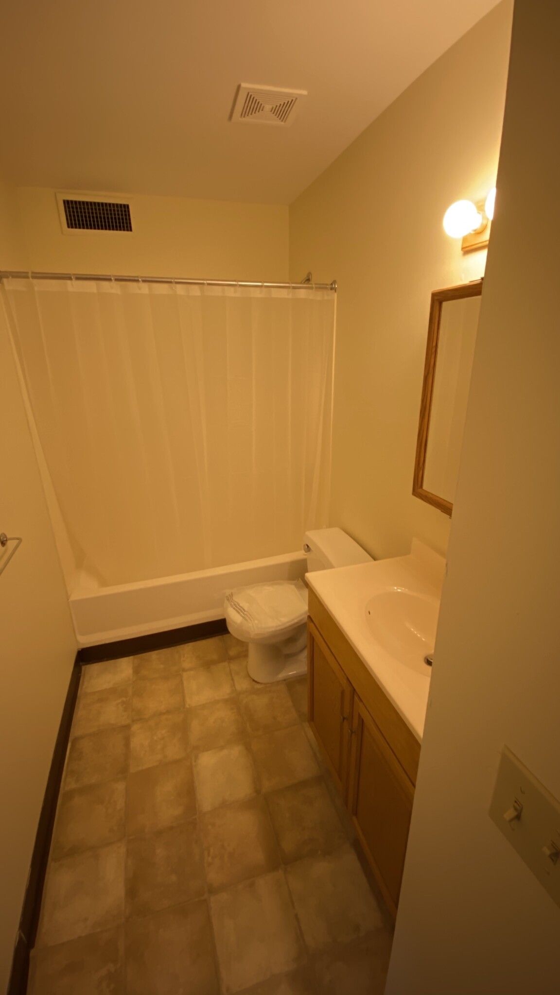 2 bed, 2 bath apartment for rent at 56 Saint Joseph St Unit 504, Fall River — photo 11 of 12