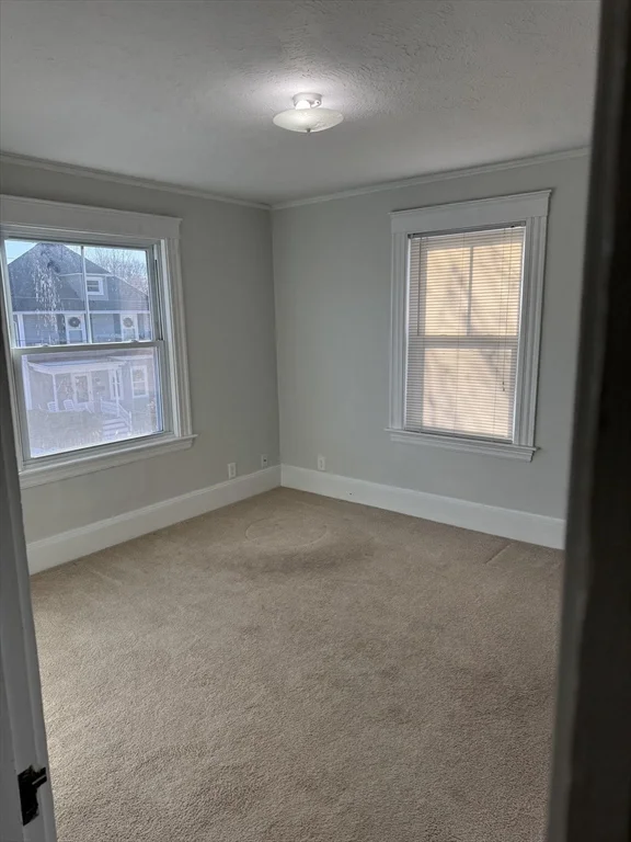 3 bed, 1 bath apartment for rent at 56 Sheridan St Unit 1, Zip 01830 — photo 6 of 16