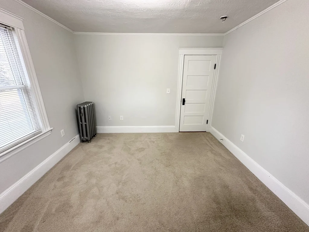 3 bed, 1 bath apartment for rent at 56 Sheridan St Unit 1, Zip 01830 — photo 12 of 16