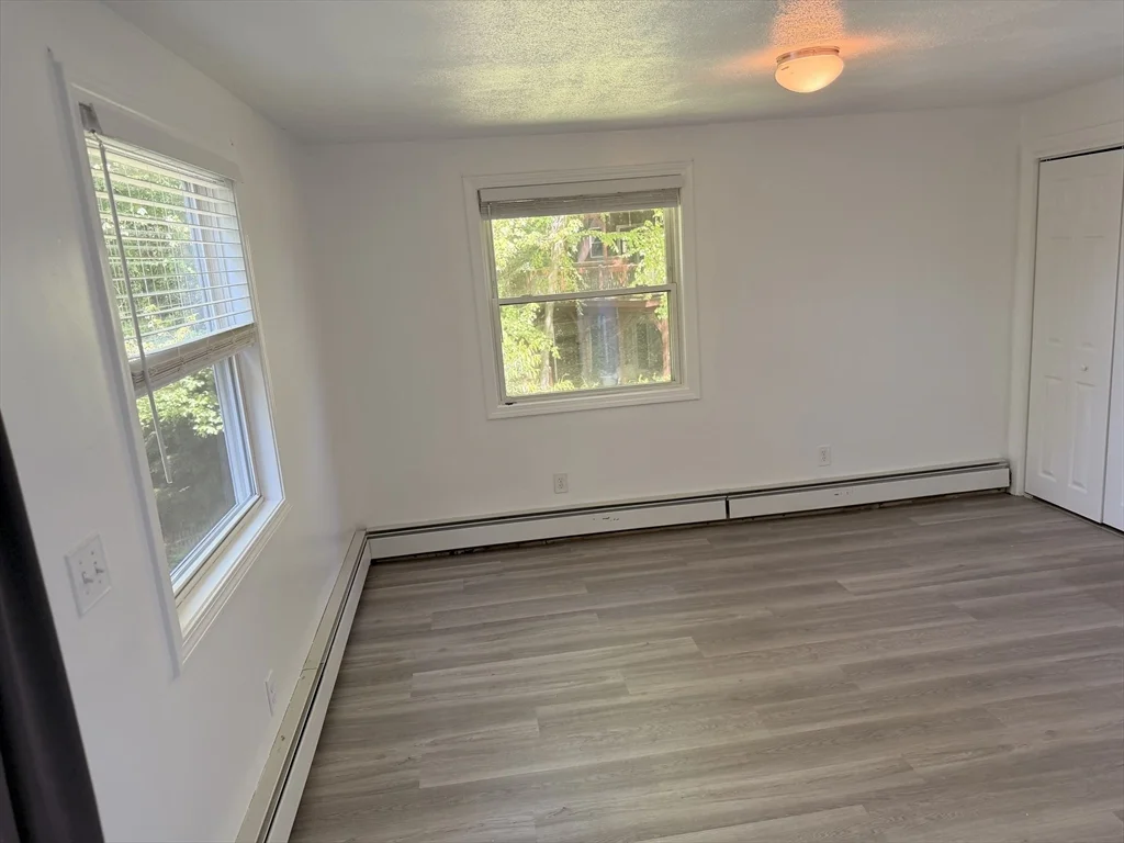 3 bed, 1 bath apartment for rent at 56 Shore Dr, Upton — photo 15 of 20