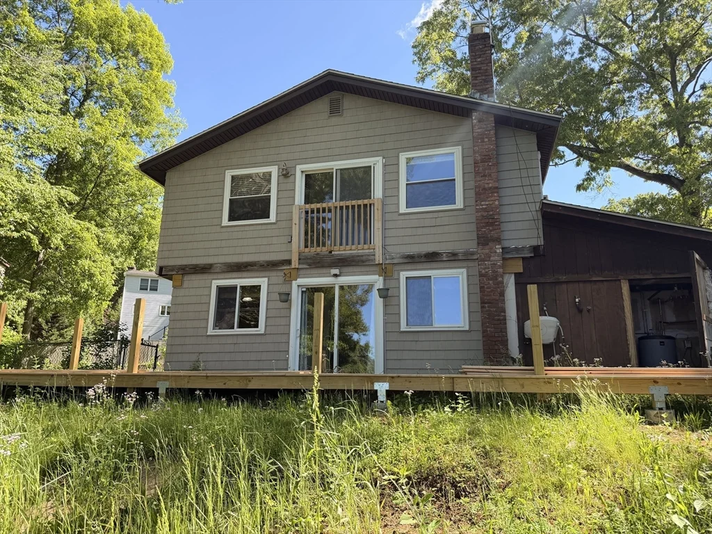 3 bed, 1 bath apartment for rent at 56 Shore Dr, Upton — photo 5 of 20
