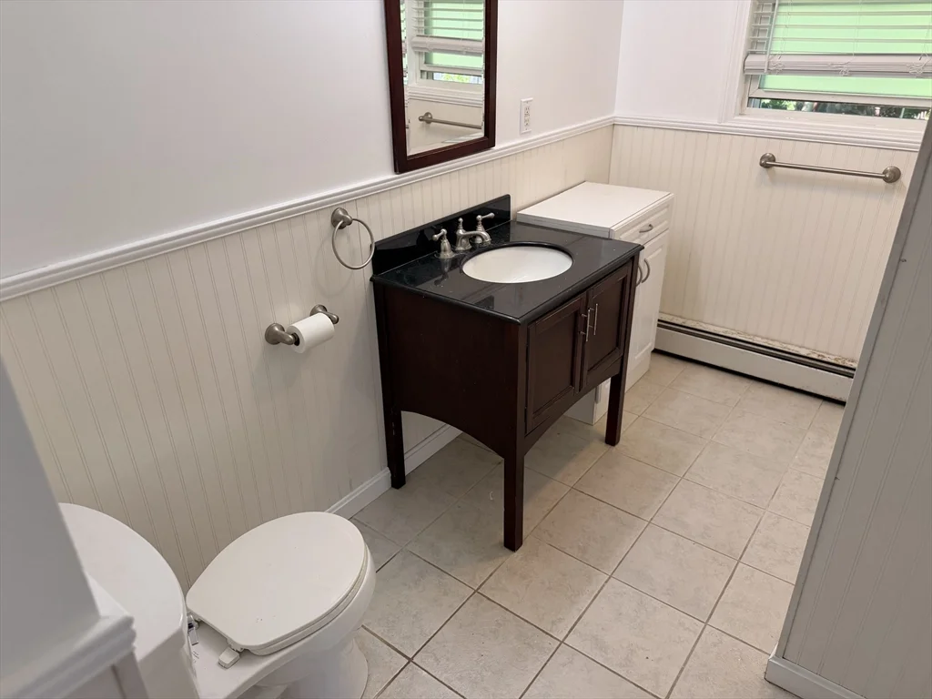 3 bed, 1 bath apartment for rent at 56 Shore Dr, Upton — photo 11 of 20
