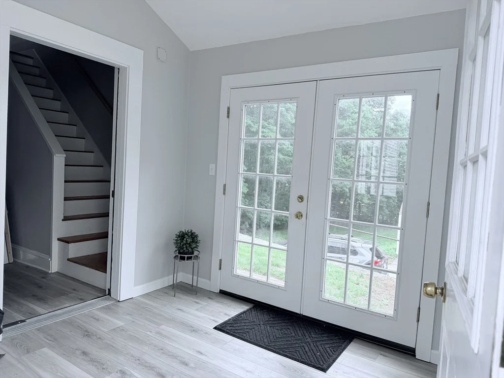 3 bed, 1 bath apartment for rent at 56 South Main St Unit 1, Uxbridge