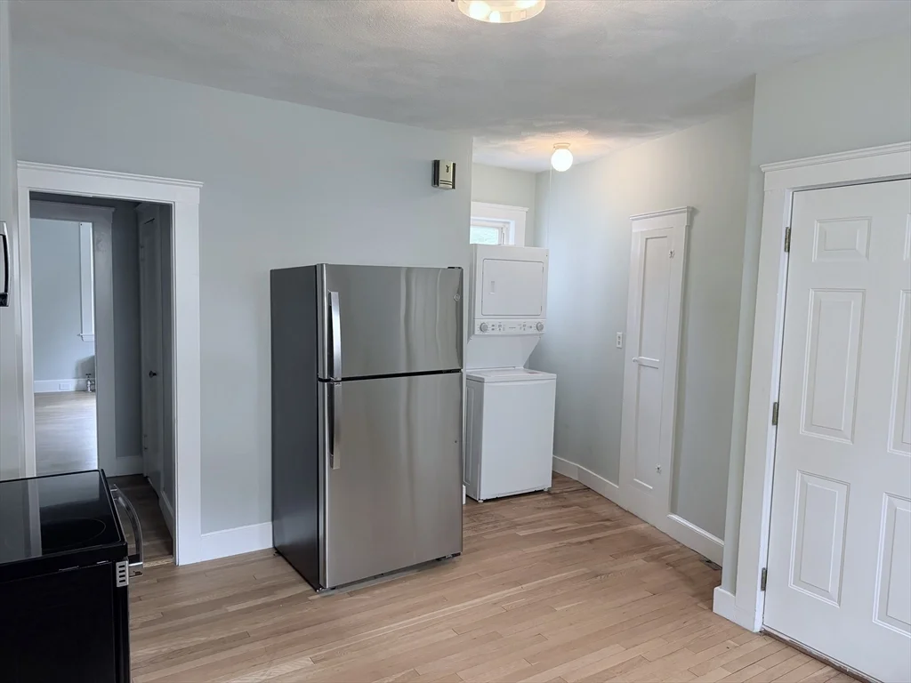 3 bed, 1 bath apartment for rent at 56 South Main St Unit 1, Uxbridge — photo 3 of 25