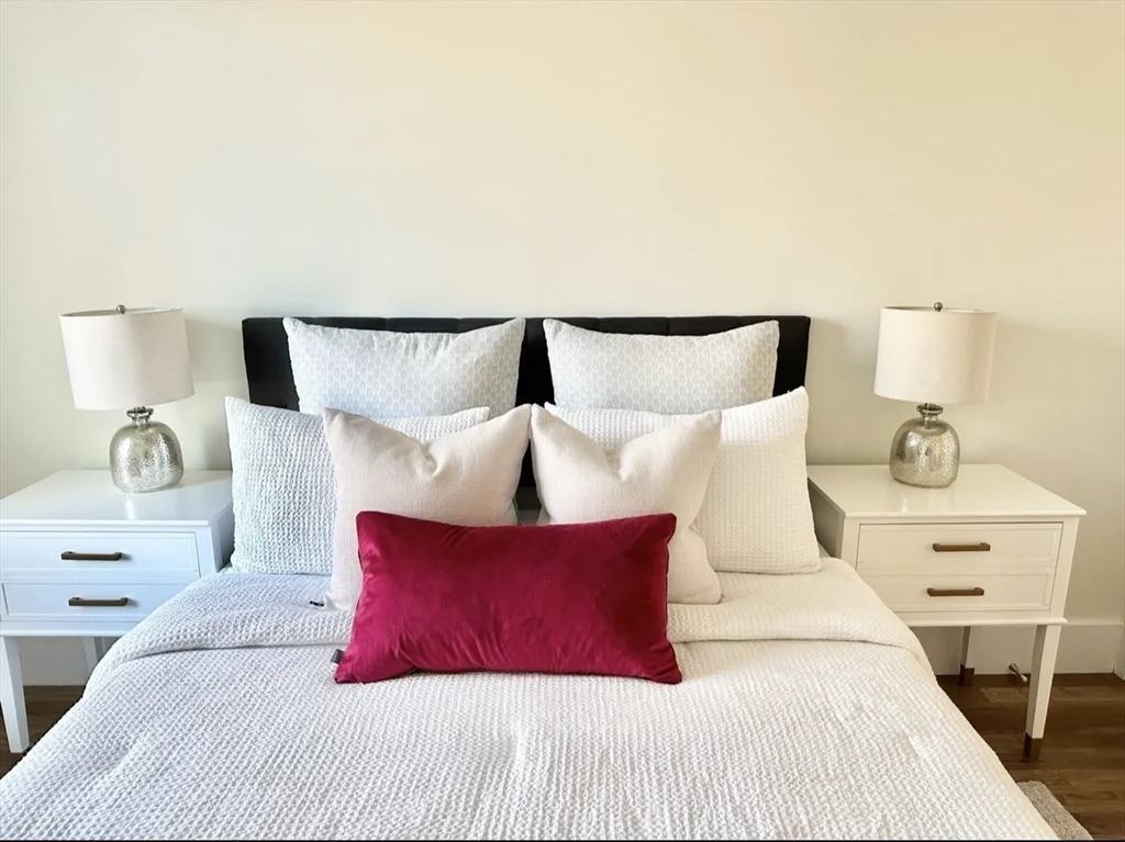 2 bed, 1 bath apartment for rent at 56 Spring St Unit 3, Cohasset — photo 11 of 13