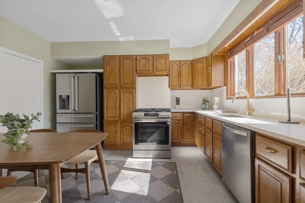2 bed, 1 bath apartment for rent at 56 Spring St Unit 56, East Cambridge — photo 6 of 15