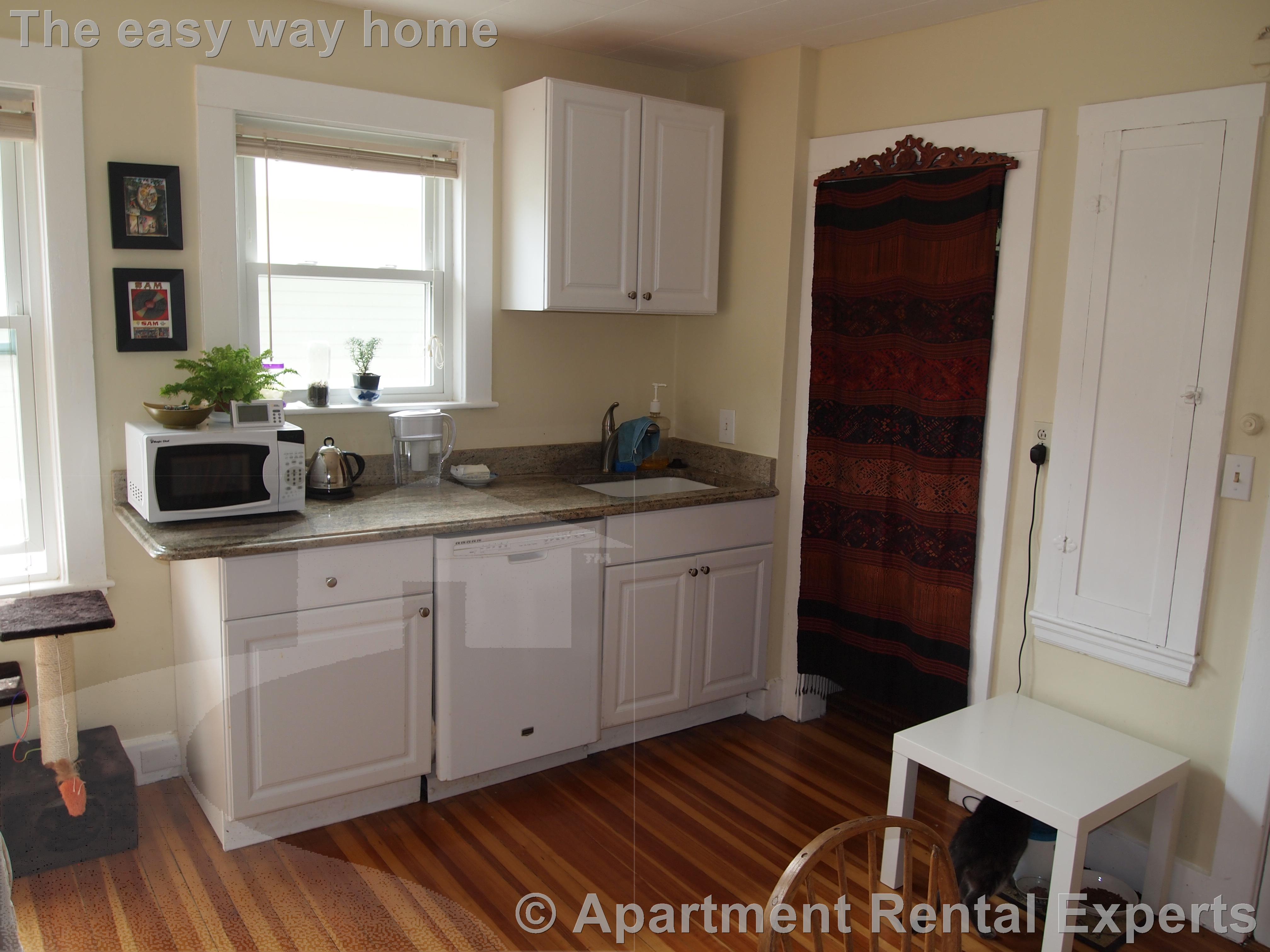 2 bed, 1 bath apartment for rent at 56 Standish St Unit 2, Huron Village — photo 11 of 15