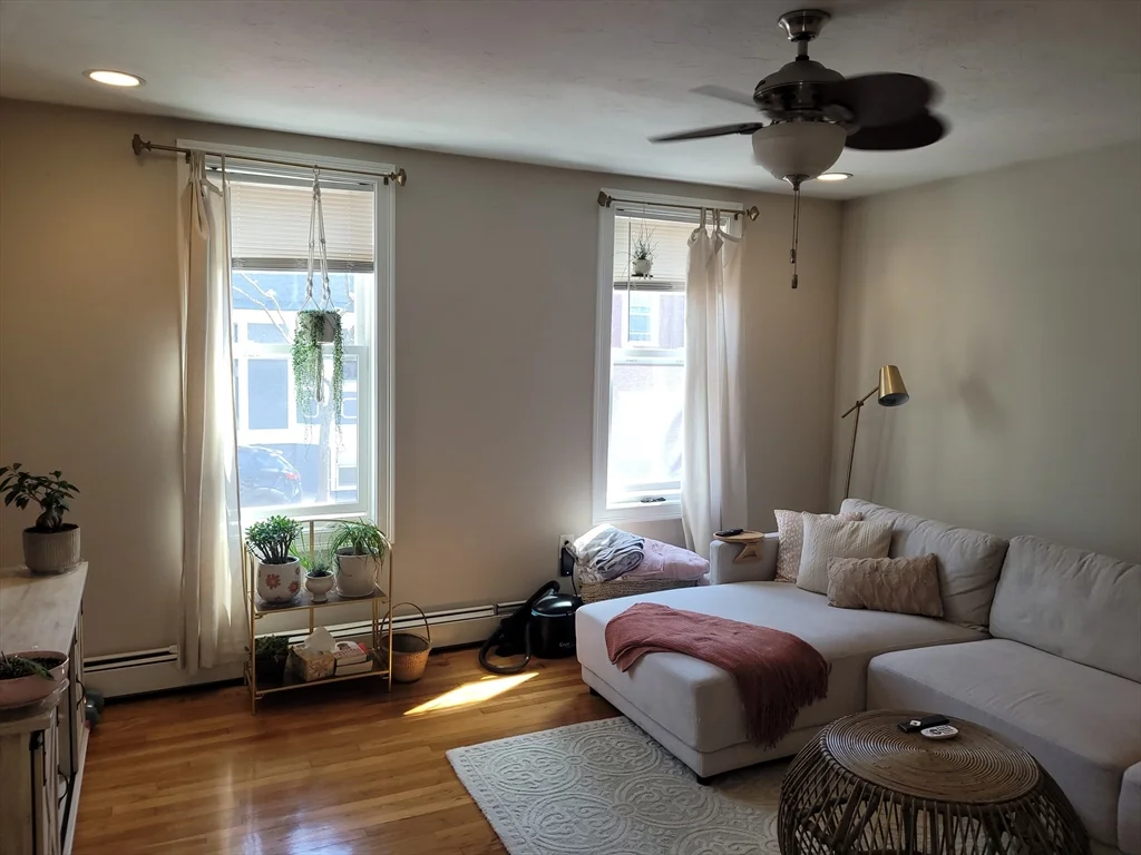 1 bed, 1 bath apartment for rent at 56 Telegraph Unit 1, South Station — photo 3 of 8