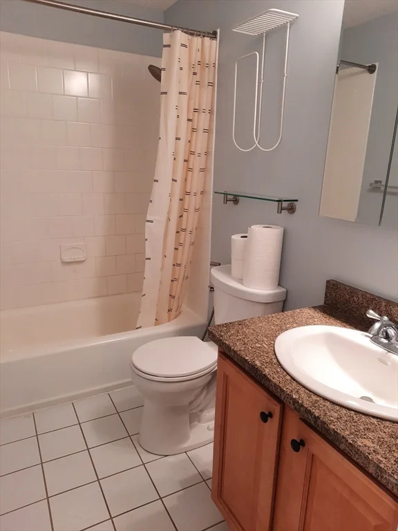 1 bed, 1 bath apartment for rent at 56 Townsend St Unit B 13, Abington — photo 5 of 6