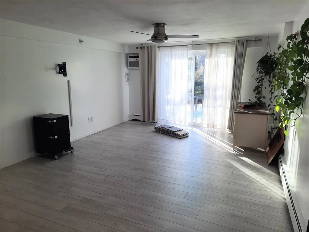 1 bed, 1 bath apartment for rent at 56 Townsend St Unit B 13, Abington — photo 3 of 6