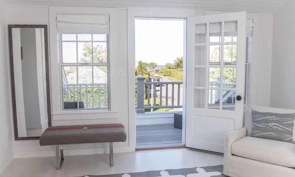 5 bed, 4+ bath apartment for rent at 56 Walsh St Unit WEEKLY, Nantucket — photo 13 of 19