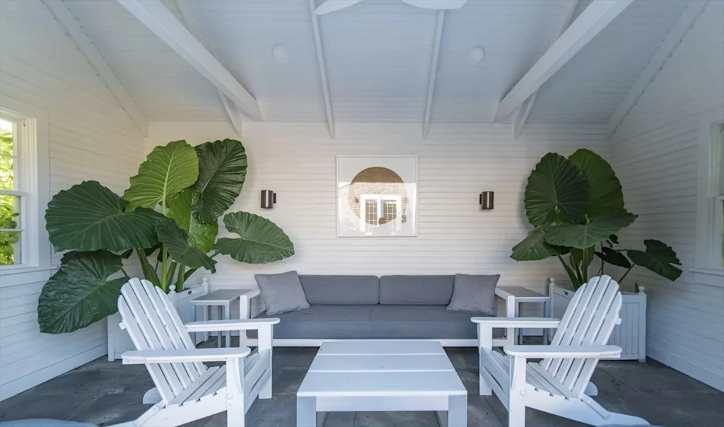5 bed, 4+ bath apartment for rent at 56 Walsh St Unit WEEKLY, Nantucket — photo 17 of 19