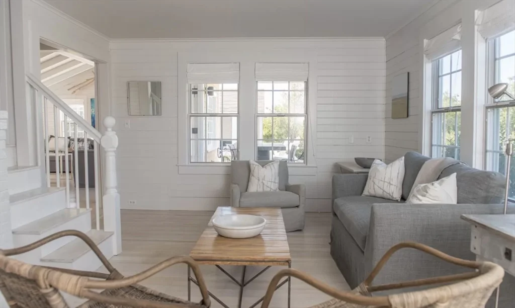 5 bed, 4+ bath apartment for rent at 56 Walsh St Unit WEEKLY, Nantucket — photo 7 of 19