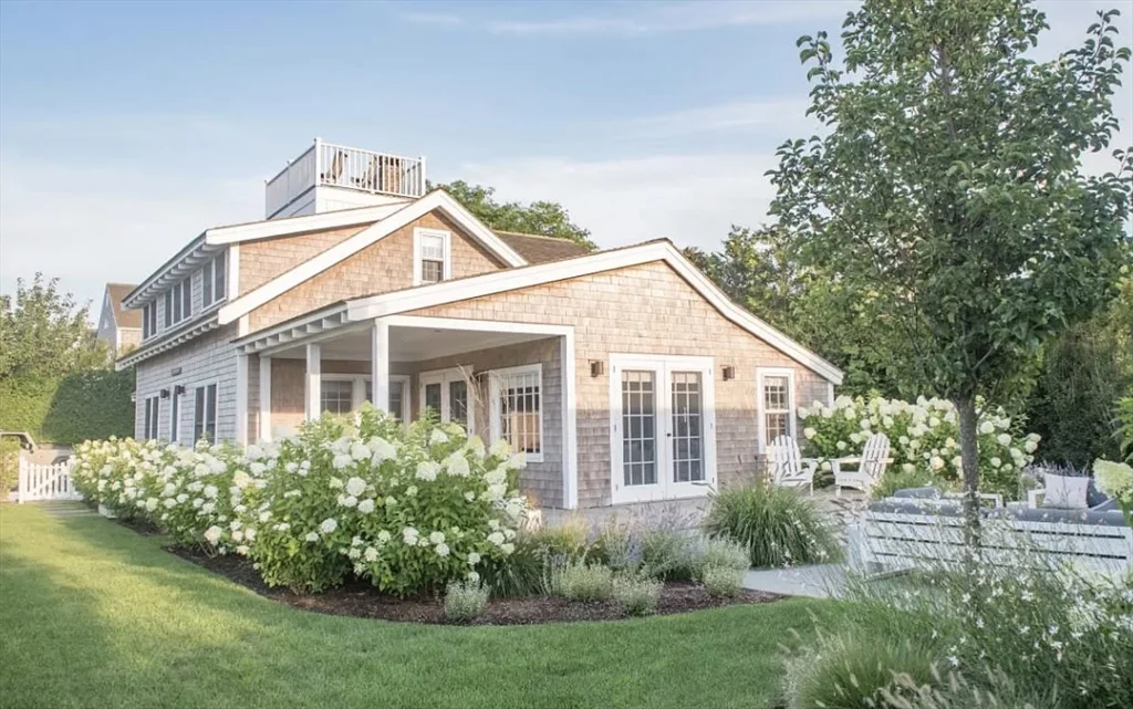 5 bed, 4+ bath apartment for rent at 56 Walsh St Unit WEEKLY, Nantucket — photo 19 of 19