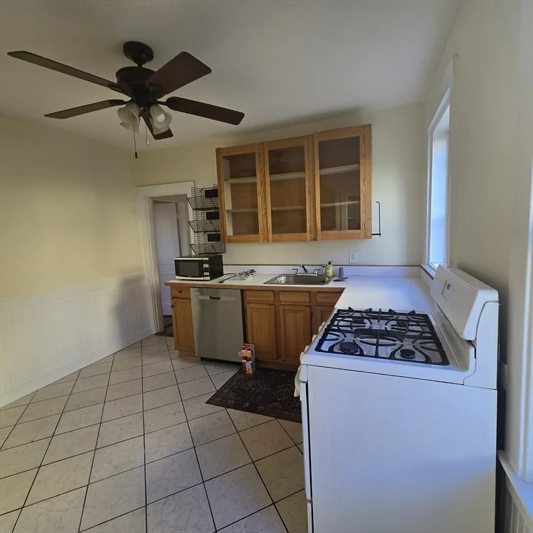 2 bed, 2 bath apartment for rent at 56 Waterhouse St Unit 1, West Somerville — photo 7 of 17
