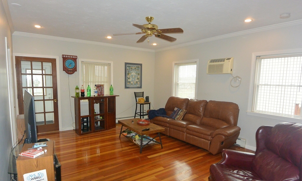 5 bed, 3 bath apartment for rent at 56 Westminster Ave, Watertown — photo 5 of 17