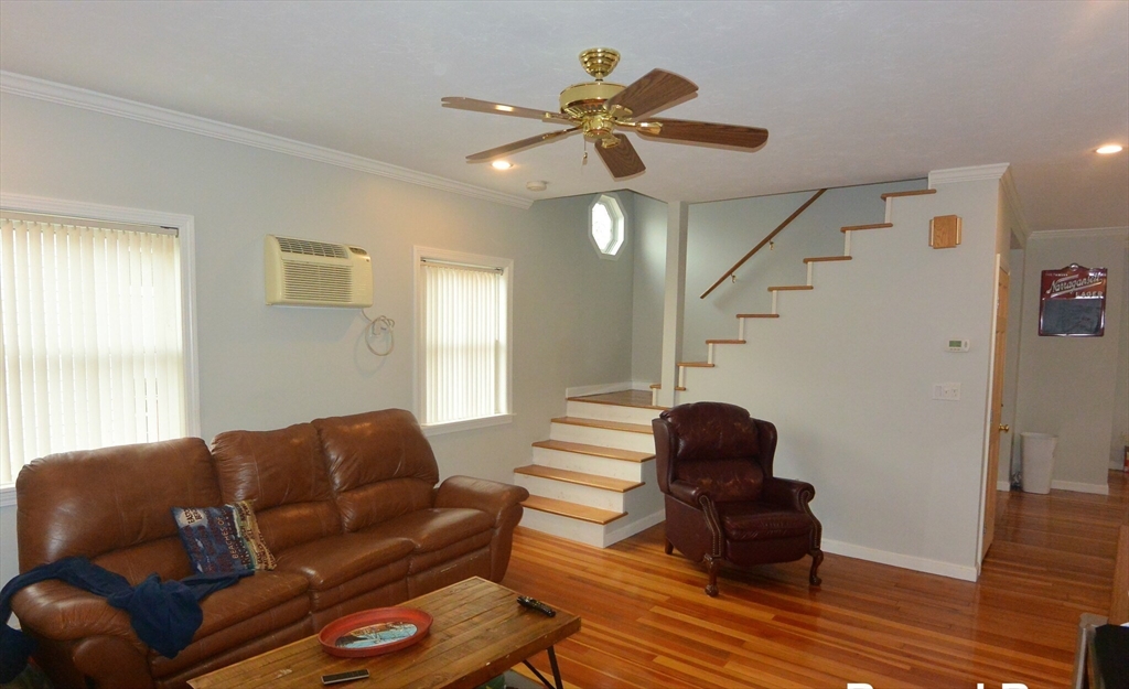 5 bed, 3 bath apartment for rent at 56 Westminster Ave, Watertown — photo 4 of 17