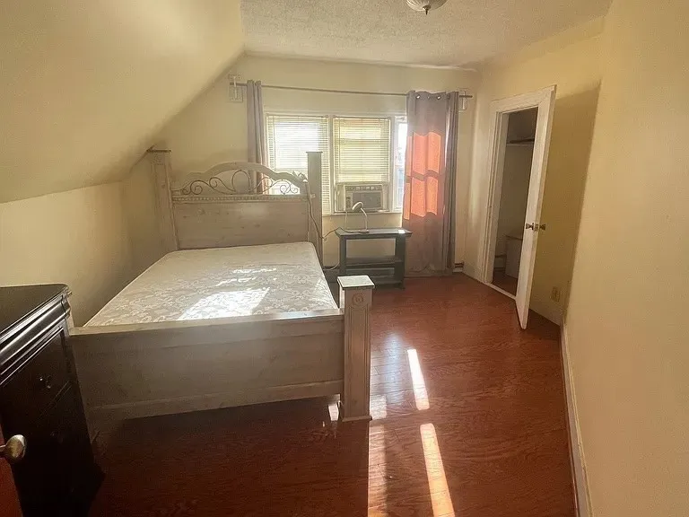 2 bed, 1 bath apartment for rent at 56 William St Unit 3, South Medford — photo 9 of 12