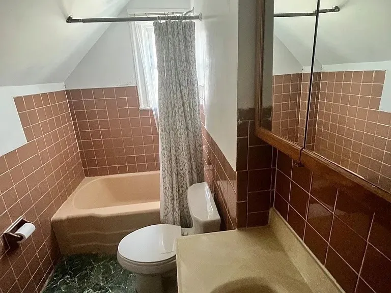 2 bed, 1 bath apartment for rent at 56 William St Unit 3, South Medford — photo 10 of 12