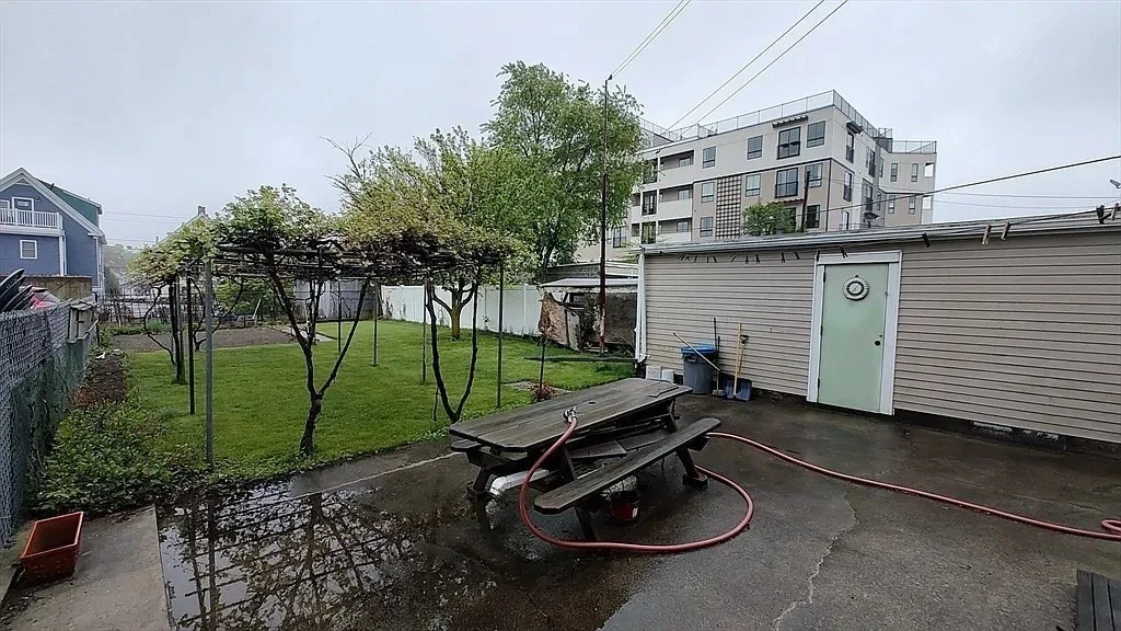 2 bed, 1 bath apartment for rent at 56 William St Unit 3, South Medford — photo 11 of 12