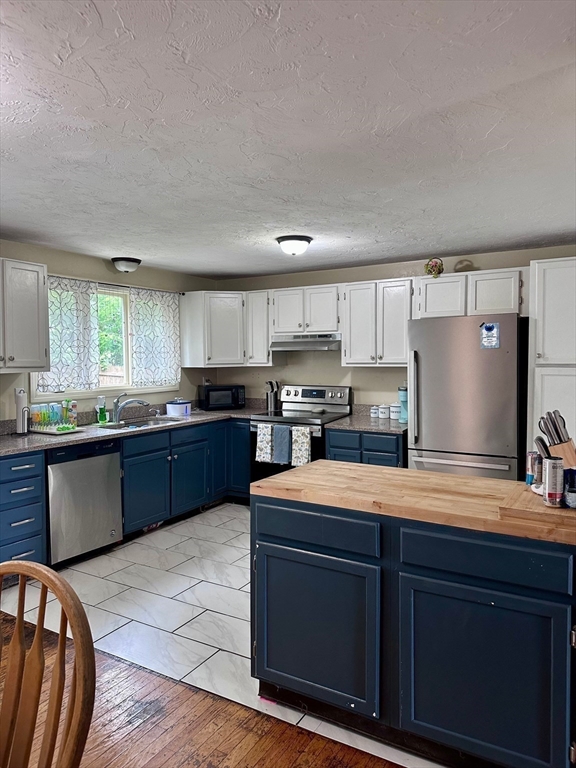 2 bed, 1 bath apartment for rent at 560 Bedford St Unit C2, Abington — photo 7 of 18