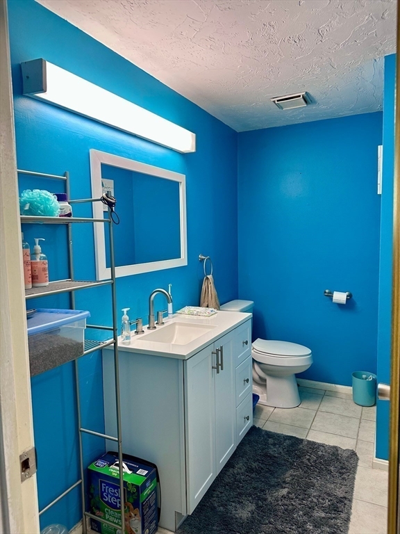 2 bed, 1 bath apartment for rent at 560 Bedford St Unit C2, Abington — photo 9 of 18