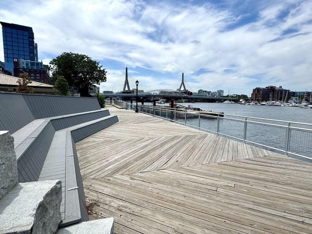 2 bed, 1 bath apartment for rent at 560 Commercial St Unit 1, North End — photo 33 of 36
