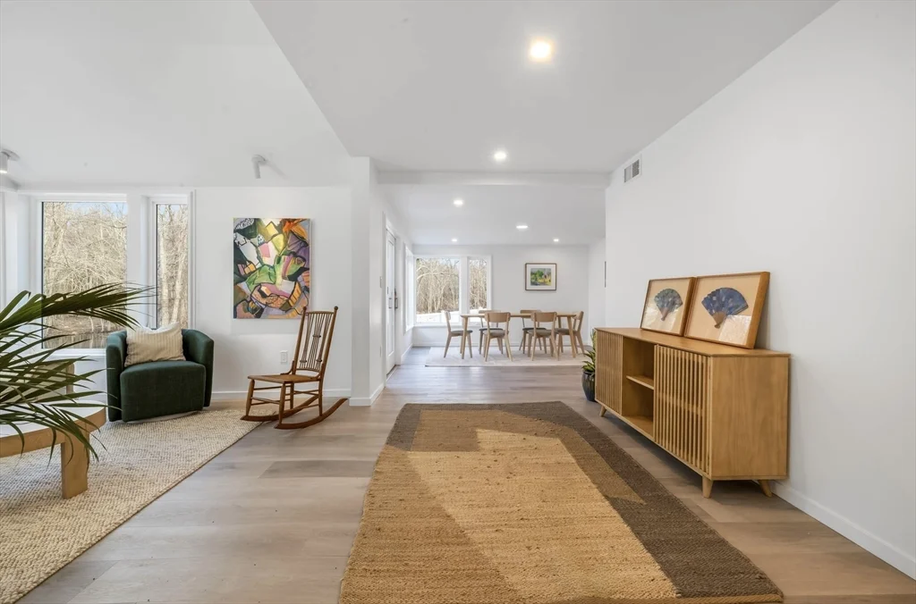 3 bed, 2 bath apartment for rent at 561 Beechwood St Unit SF, Cohasset — photo 3 of 32