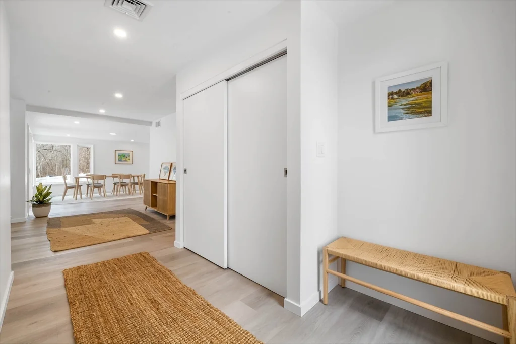3 bed, 2 bath apartment for rent at 561 Beechwood St Unit SF, Cohasset — photo 4 of 32