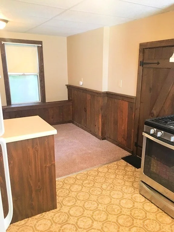 2 bed, 1 bath apartment for rent at 561 Willard St, Quincy — photo 3 of 9