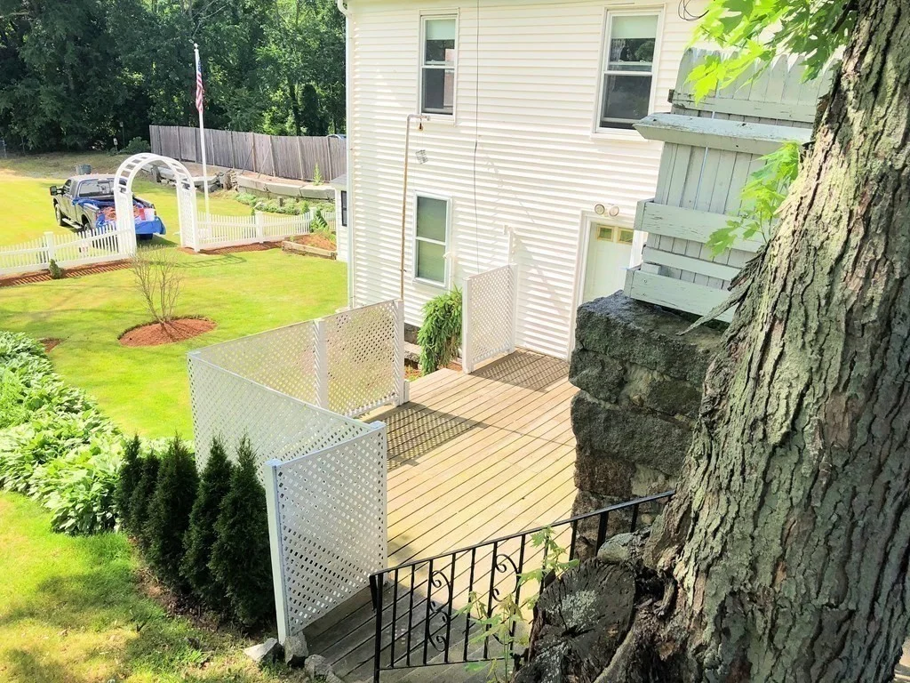 2 bed, 1 bath apartment for rent at 561 Willard St, Quincy — photo 8 of 9