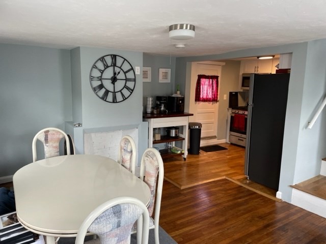2 bed, 1 bath apartment for rent at 562 Lincoln Ave Unit 0, Saugus — photo 13 of 19