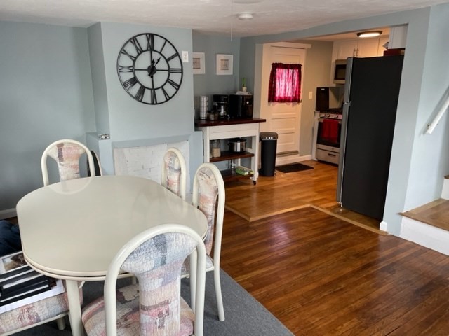 2 bed, 1 bath apartment for rent at 562 Lincoln Ave Unit 0, Saugus — photo 14 of 19