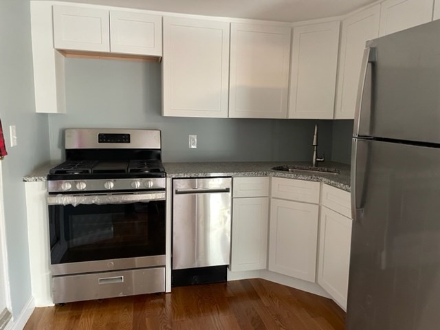 2 bed, 1 bath apartment for rent at 562 Lincoln Ave Unit 0, Saugus — photo 2 of 19