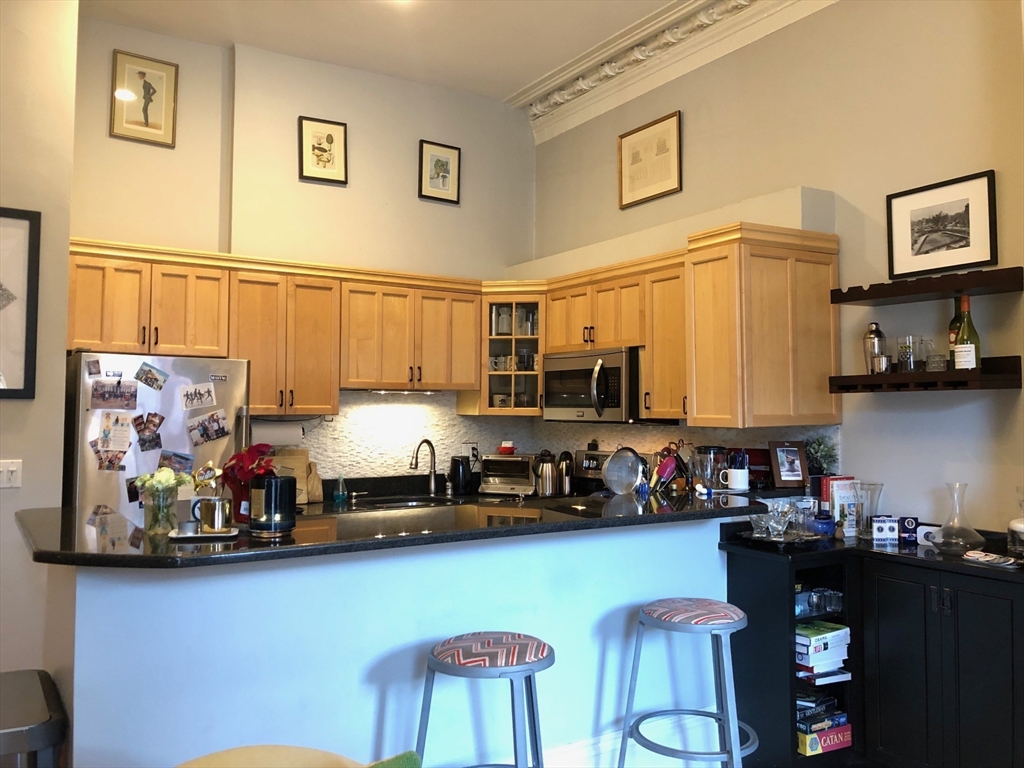 2 bed, 1 bath apartment for rent at 562 Massachusetts Ave Unit 2, South End — photo 5 of 13