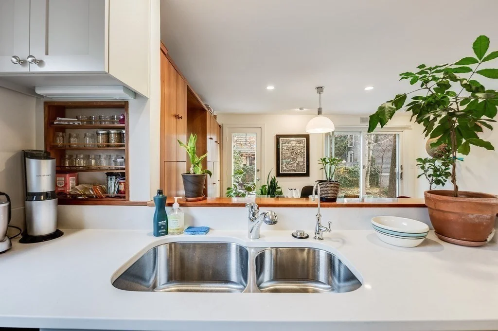 2 bed, 2 bath apartment for rent at 563 Franklin, Cambridge — photo 14 of 23