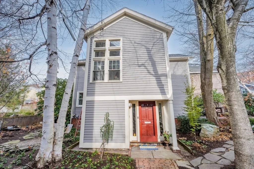 2 bed, 2 bath apartment for rent at 563 Franklin, Cambridge — photo 1 of 23