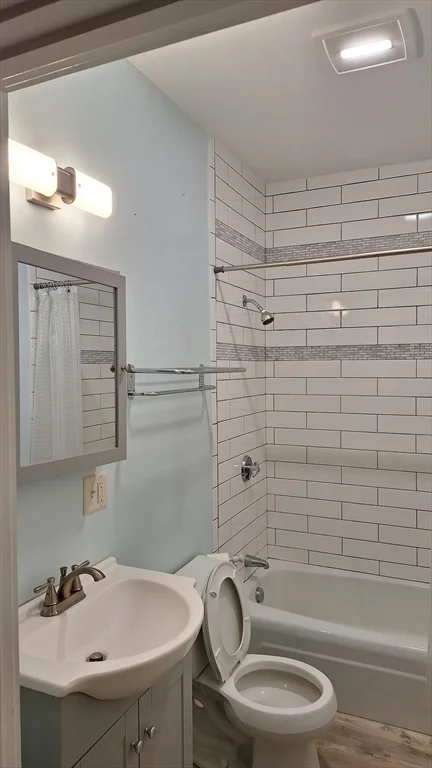 1 bed, 1 bath apartment for rent at 564 Dartmouth St Unit 1F, Bliss Corner — photo 8 of 11