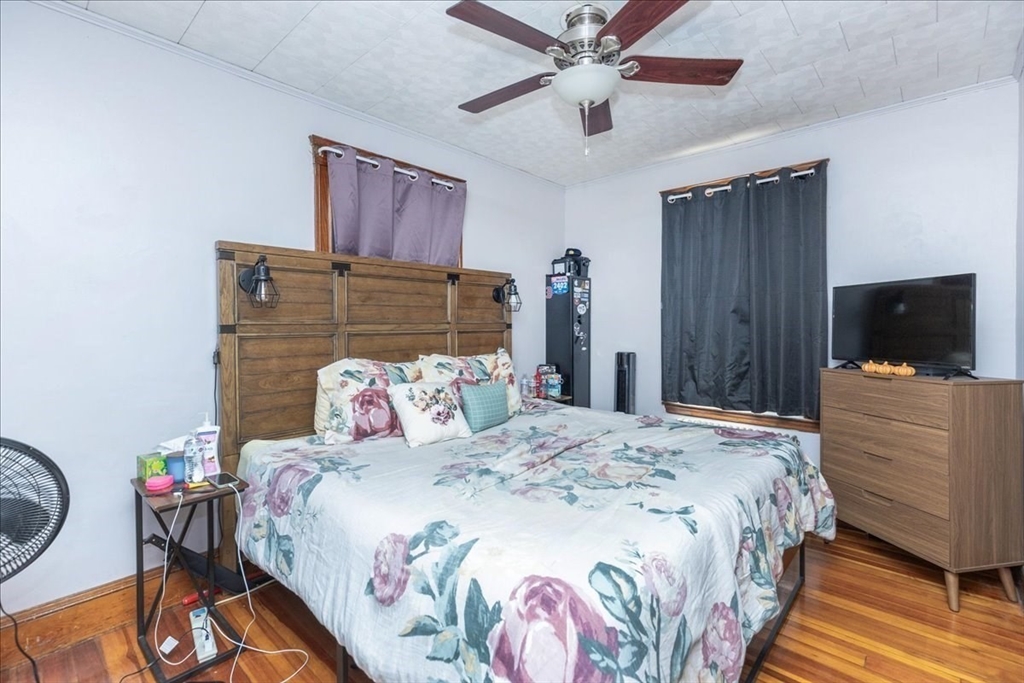 2 bed, 1 bath apartment for rent at 565-567 Riverside Ave Unit 565, Medford — photo 11 of 13