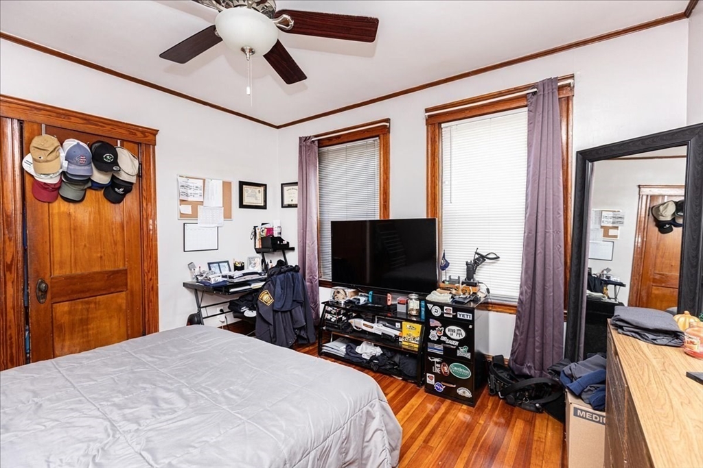 2 bed, 1 bath apartment for rent at 565-567 Riverside Ave Unit 565, Medford — photo 8 of 13