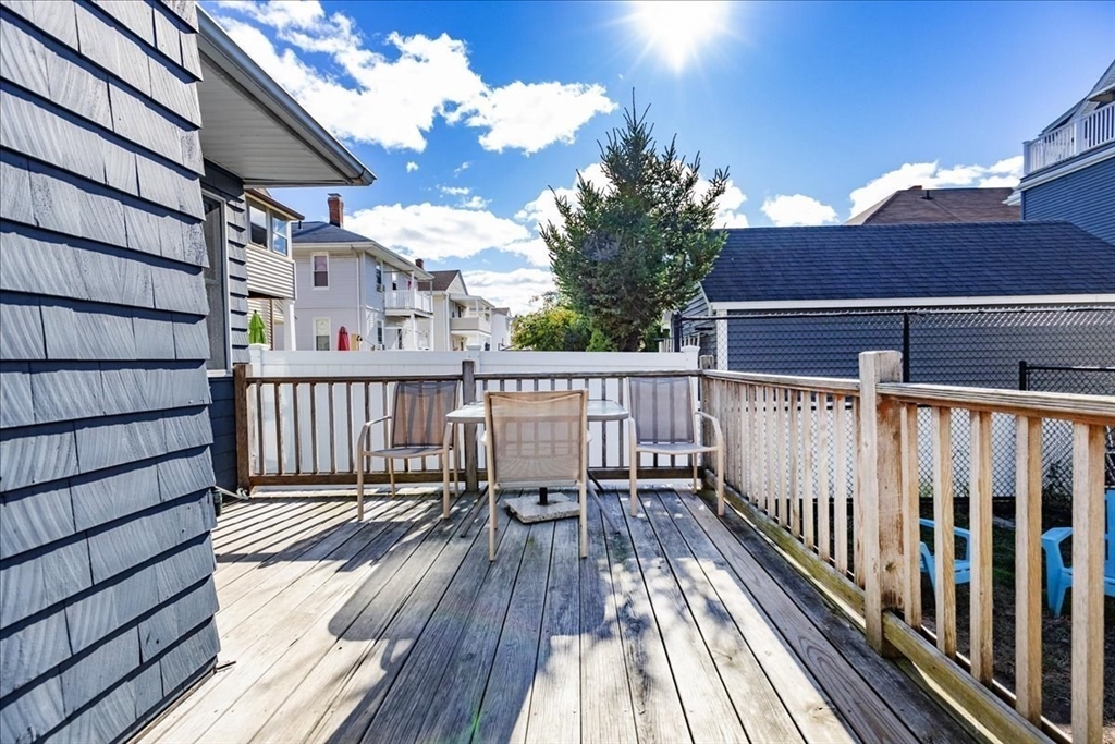 2 bed, 1 bath apartment for rent at 565-567 Riverside Ave Unit 565, Medford — photo 13 of 13