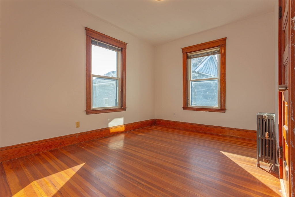 3 bed, 1 bath apartment for rent at 565-567 Riverside Ave Unit 567, Medford — photo 11 of 15