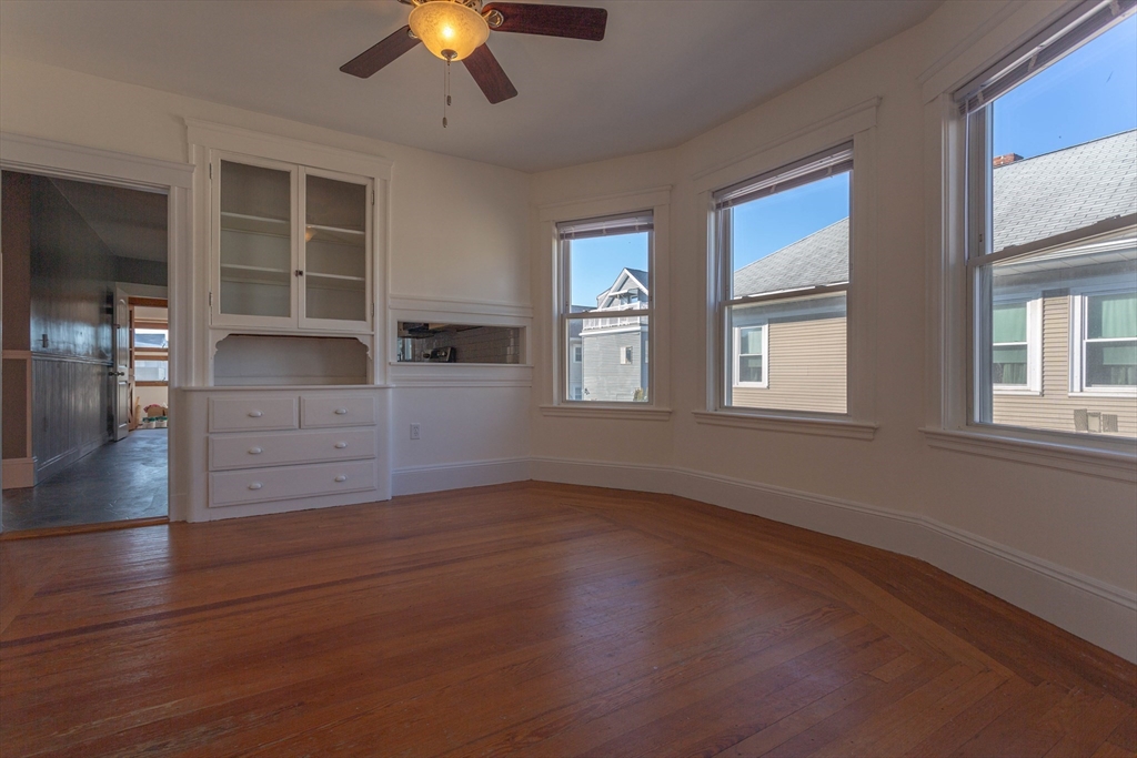 3 bed, 1 bath apartment for rent at 565-567 Riverside Ave Unit 567, Medford — photo 8 of 15