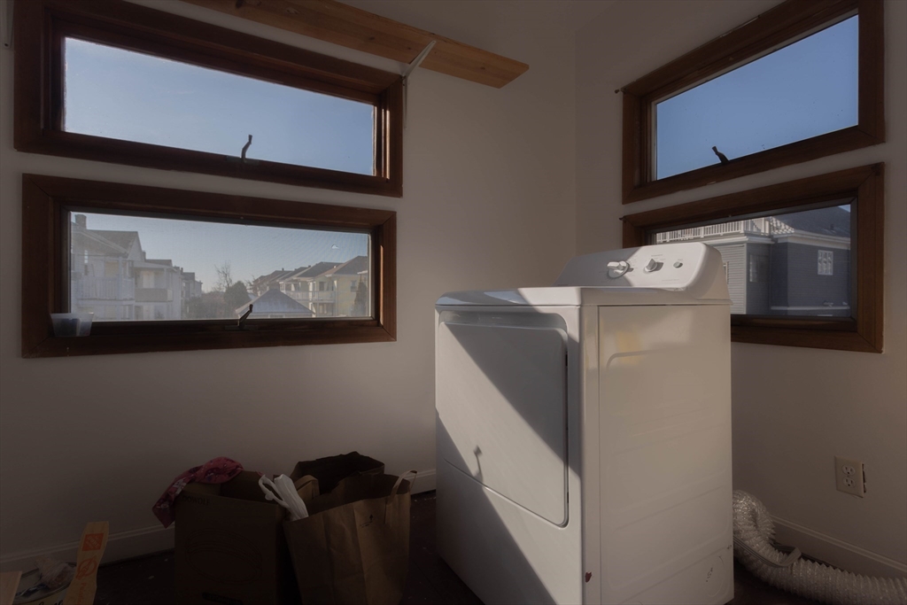 3 bed, 1 bath apartment for rent at 565-567 Riverside Ave Unit 567, Medford — photo 13 of 15