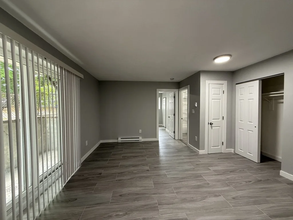 1 bed, 1 bath apartment for rent at 565 Hyde Park Ave Unit 2, Roslindale — photo 3 of 10
