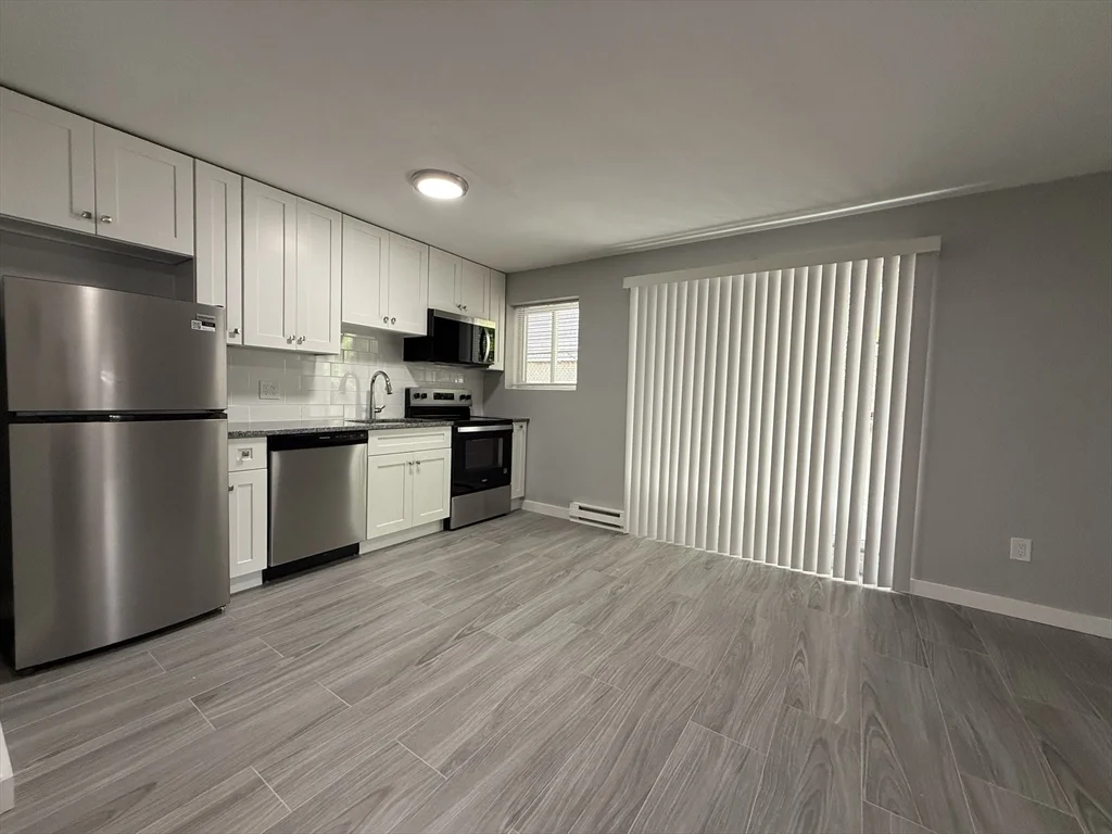 1 bed, 1 bath apartment for rent at 565 Hyde Park Ave Unit 2, Roslindale — photo 10 of 10