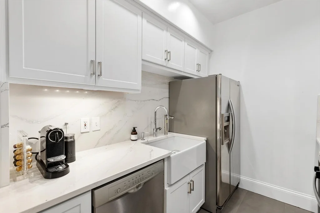 2 bed, 1 bath apartment for rent at 565 Massachusetts Ave Unit 2, South End — photo 12 of 31