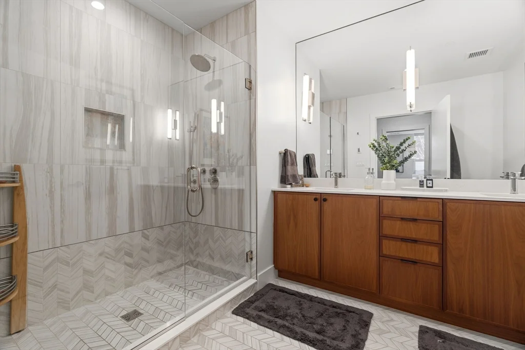 2 bed, 2 bath apartment for rent at 566 Columbus Ave Unit 103, South End — photo 10 of 21